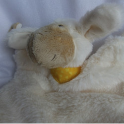 Sigikid - Schmusetuch - Schaf weiß/braun mit Halstuch in gelb mit Motiven - ca. 28 cm lang