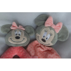 Disney Baby - Schmusetuch Minnie Mouse und Rasselgreifling Minnie Mouse - mit Rasselgeräusch  -