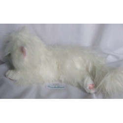 Nici - Plüschtier - Katze Meowlina - weiß, rosa - ca. 45 cm lang (mit Puschelschwänzchen gemessen) - liegend