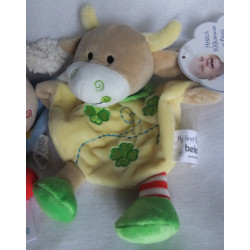 Zwei Schmusetücher/Handpuppe - Tessloff Schaf mit aufgestickten Sternchen und Beleduc Kuh mit aufgestickten Kleeblätter