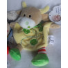 Zwei Schmusetücher/Handpuppe - Tessloff Schaf mit aufgestickten Sternchen und Beleduc Kuh mit aufgestickten Kleeblätter