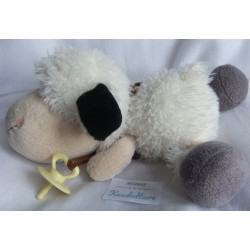 Nici - Plüschtier - Schaf Jolly Mäh Netty mit Schnuller das Schnullerband ist kein Original Nici - ca. 35 cm groß - liegend