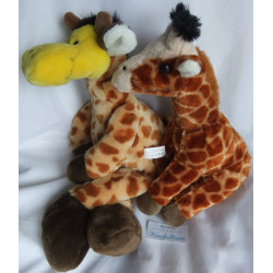 Plüschtiere - Zwei niedliche Giraffen