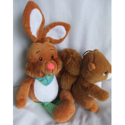 Windel GmbH Plüschtier Hase und Landahl Plüschtier Eichhörnchen