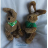 Sunkid Plüschtier Hase mit Halstuch und Intact Plüschtier Hase mit Pullover