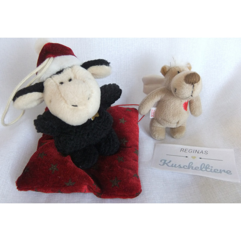Nici - zwei Plüschtiere - Schaf Lothar mit Weihnachtsmütze und auf Kissen - Weihnachtsanhänger Herzbär Valentino