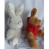Hasenpärchen - Plüschtiere - Heunec Plüschtier Hase braun mit rotem Hoodie und Minifeet Hase grauweiß