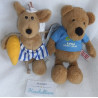 zwei Plüschtiere - Nici Bär mit T-Shirt und Steinbeck Maus mit Halbmond im Arm