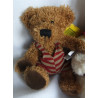 Drei Plüschtiere - Douglas Bär mit Kleidchen - Sunkid Bär mit Badeanzug - Uni Toys Bär