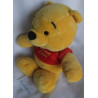 Nicotoy - Disney - Plüschtier - Winnie Pooh gelb mit Pullover rot mit Aufschrift - ca. 30 cm groß - Schlenker