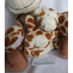Nicotoy - Plüschtier - Giraffenpärchen - Giraffenmama mit Baby - ca. 25 cm groß - sitzend