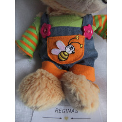 Depesche - Vintage Plüschtier - Pimboli Bär mit Pullover und Latzhose - ca. 23 cm groß - Schlenker