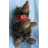 Sigikid - Plüschtier - Igel Ingo Isewitz braun, rot mit rotem Halstuch - ca. 43 cm groß - liegend