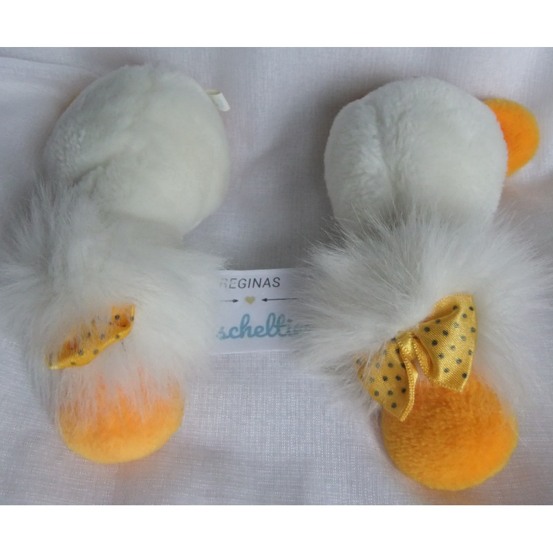 Nici - Plüschtiere - zwei knuffige Enten Paula mit Schleife auf dem Köpfchen - ca. 12 cm groß - sitzend