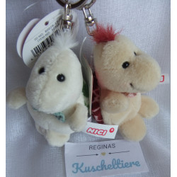 Nici - zwei Schlüsselanhänger - Schildkröte Esmeralda mit kleiner karierten Fliege - rotbraun und grün - ca. 10 cm groß