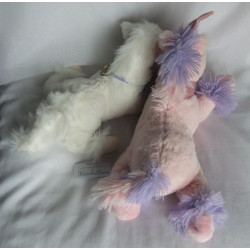 zwei Plüschtiere Dressler & Zimmerhackl KG Plüschtier Pferd und LBI LTD Einhorn
