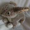 Teddykompaniet - Plüschtier - Hase - grau-braun meliert, weiß - ca. 16 cm hoch und ca. 27 cm lang