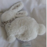 Cupcakes and Cashmeres - Stofftier-Kuschelkissen - Hase figürlich - weiß - ca. 32 cm lang und ca. 29 cm hoch